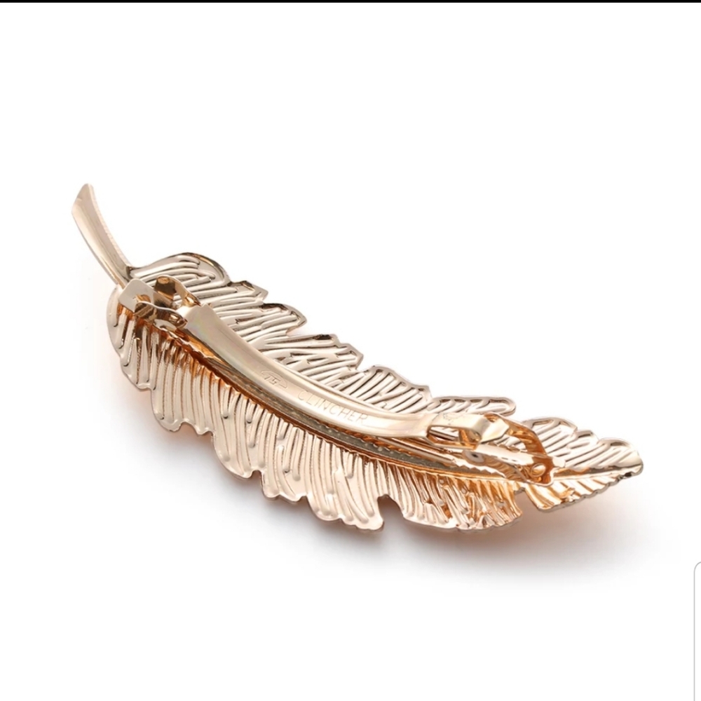 *Violet* Leaf Barrette - Picture 4 of 7